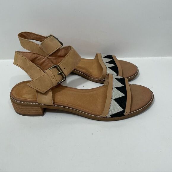 Toms Embroidered Mini Heeled Sandals - Picture 4 of 6